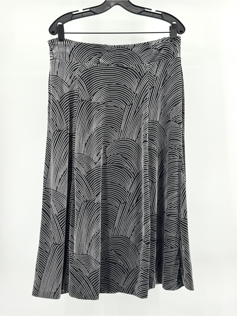 Jones Nee York Black & White Patterned A-Line Skirt
